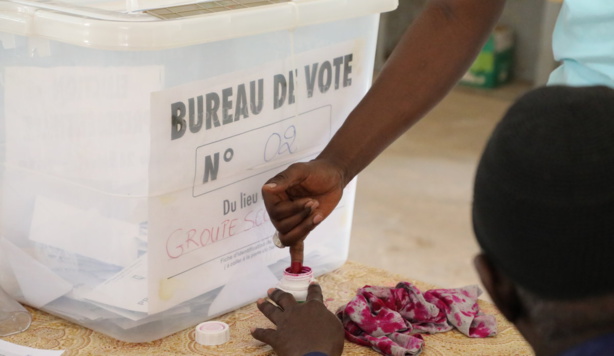 Elections locales : Ce que risquent les ministres et Dg investis