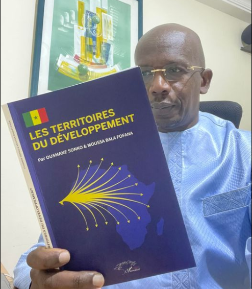 Lansana Gagny Sakho recommande "fortement" la lecture du livre de Sonko