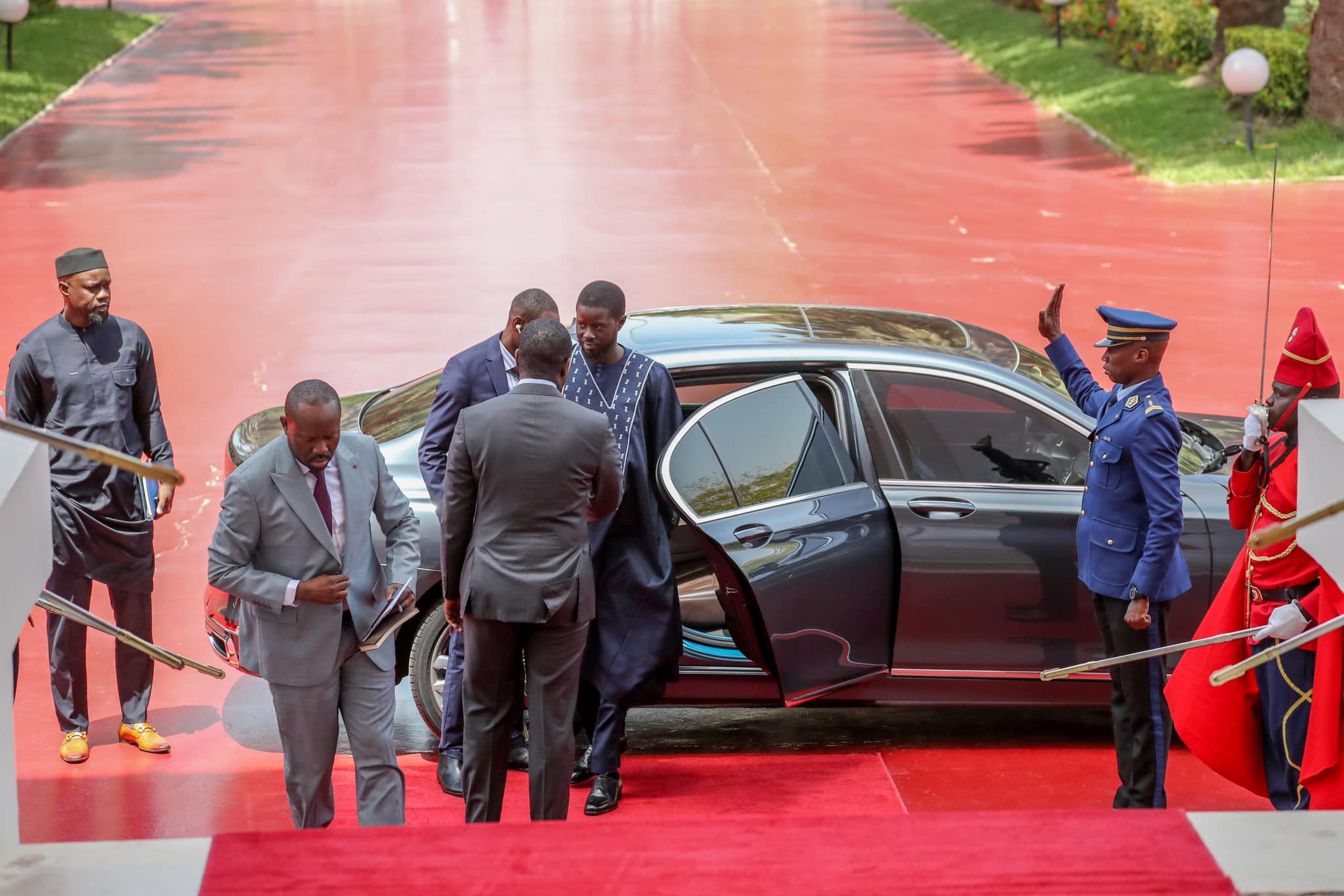 Palais de la République : Macky Sall a rencontré son successeur Bassirou Diomaye Faye